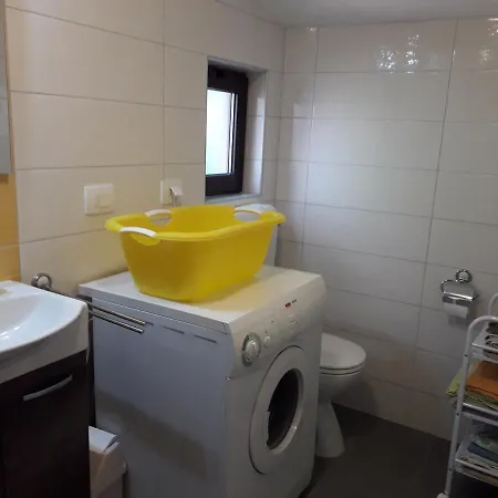 Bozac Apartman *